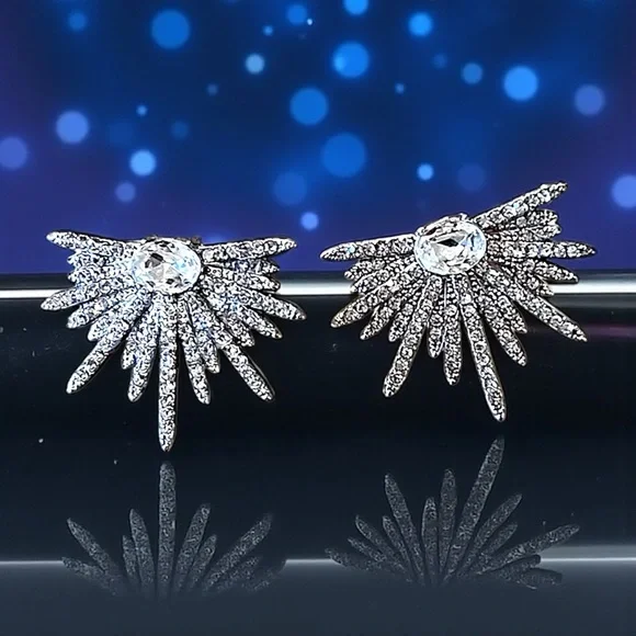 Art Deco Silver Toned Rhinestone Starburst Earrings - Picture 16 of 17